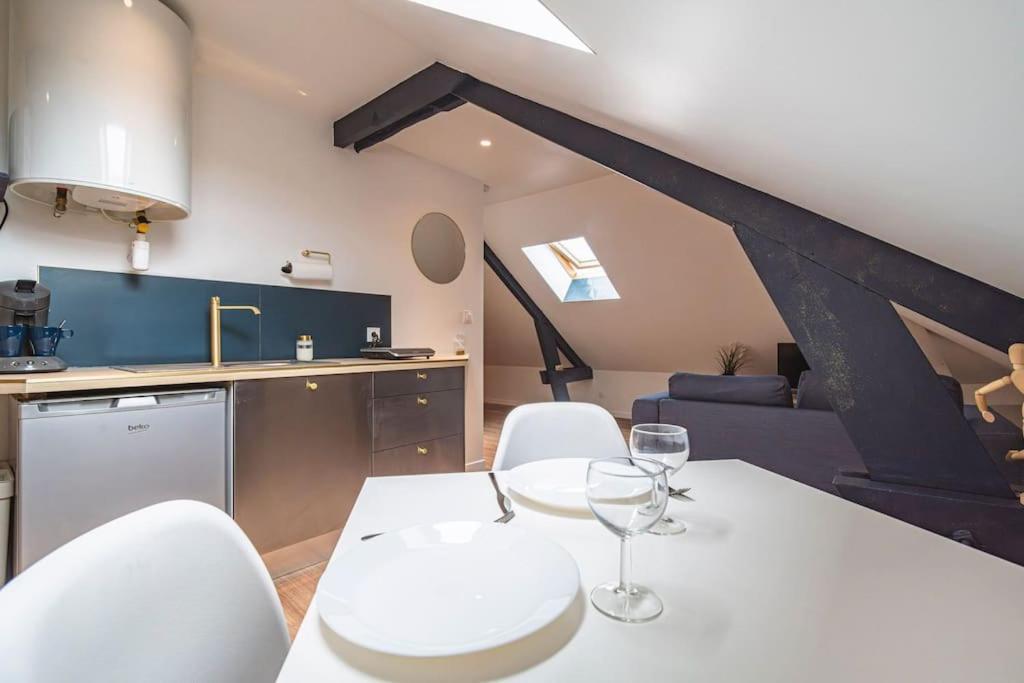 L'Azur Dore, Studio Pour 2 Voyageurs Isles-sur-Suippe Eksteriør billede